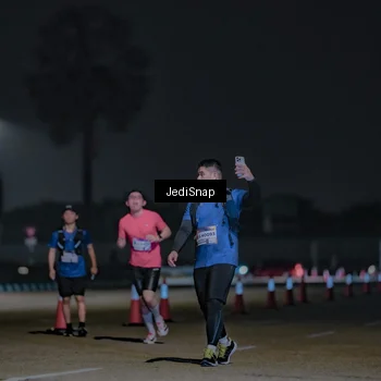 Runner Photo 7464493