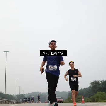 Runner Photo 7464503
