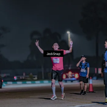 Runner Photo 7464572
