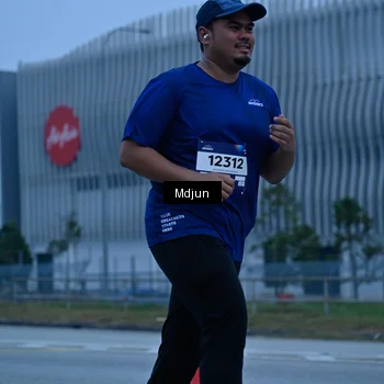 Runner Photo 7464592