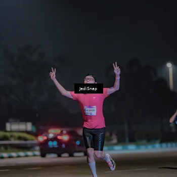 Runner Photo 7464649