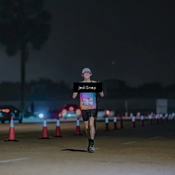 Runner Photo 7464672
