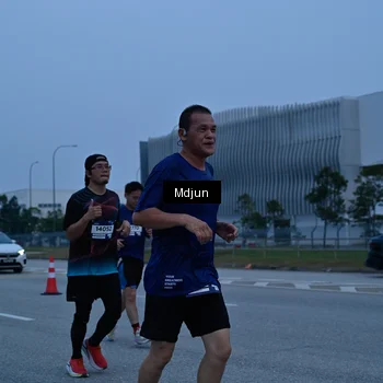 Runner Photo 7464695
