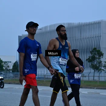 Runner Photo 7464717