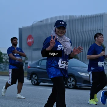 Runner Photo 7464738