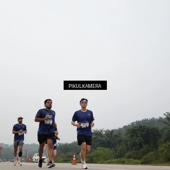 Runner Photo 7464740
