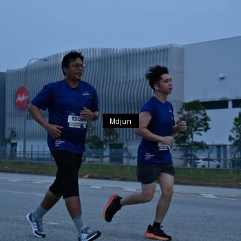 Runner Photo 7464822