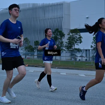Runner Photo 7464824