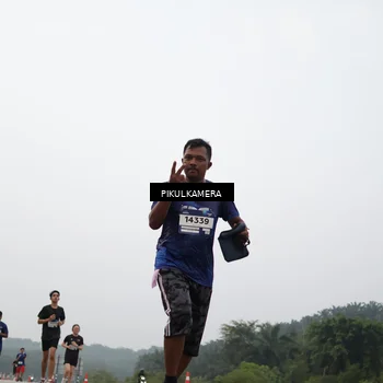 Runner Photo 7464843