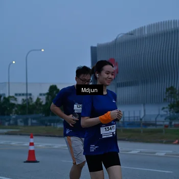 Runner Photo 7464917