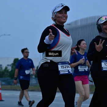 Runner Photo 7464951