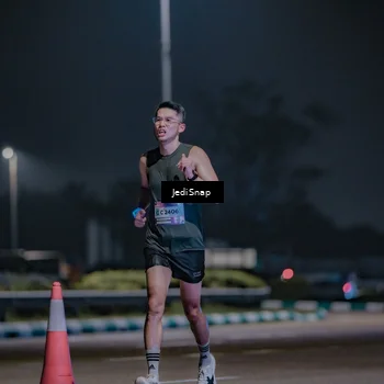 Runner Photo 7464991