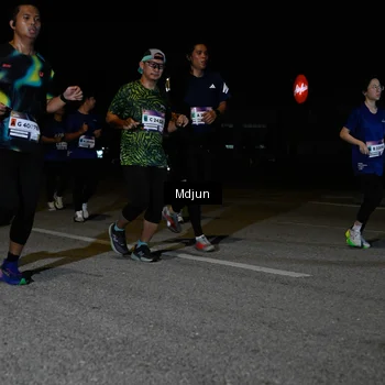 Runner Photo 7465023