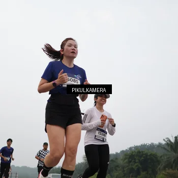 Runner Photo 7465026