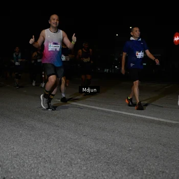 Runner Photo 7465037