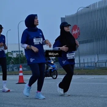 Runner Photo 7465062