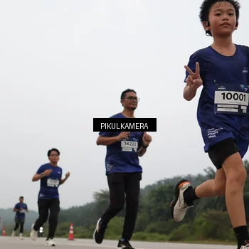 Runner Photo 7465070