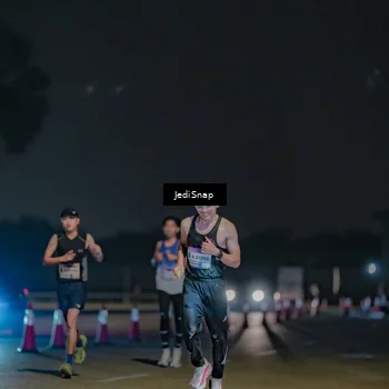 Runner Photo 7465097