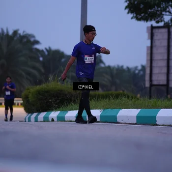 Runner Photo 7465125