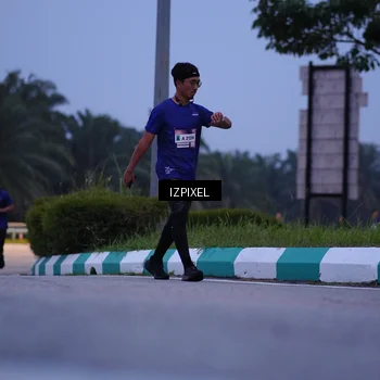Runner Photo 7465137