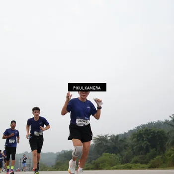 Runner Photo 7465175