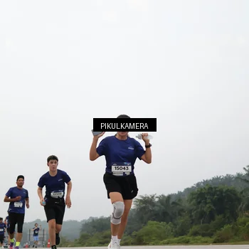 Runner Photo 7465223