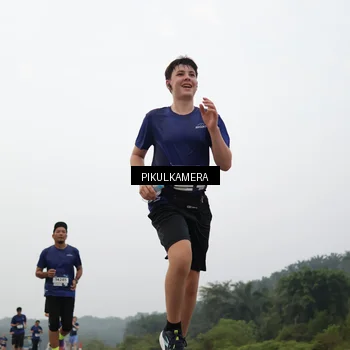 Runner Photo 7465267