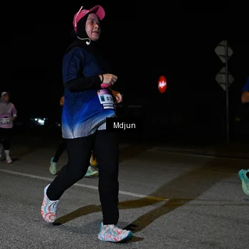 Runner Photo 7465275