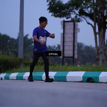 Runner Photo 7465297