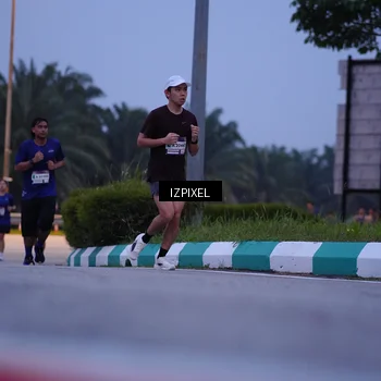Runner Photo 7465373