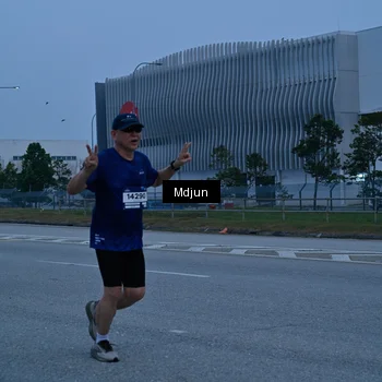 Runner Photo 7465442