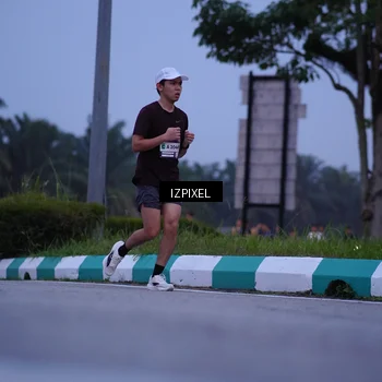 Runner Photo 7465597