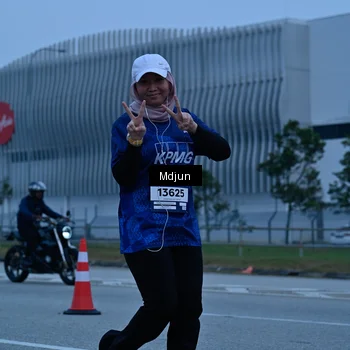 Runner Photo 7465642