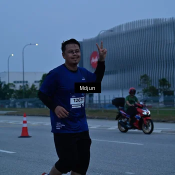 Runner Photo 7465700