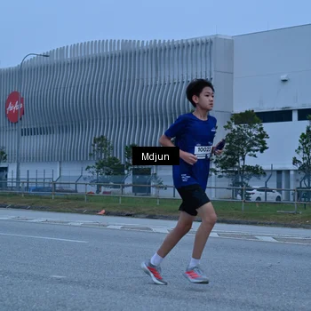 Runner Photo 7465770