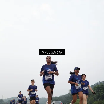 Runner Photo 7465772