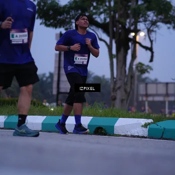 Runner Photo 7465931