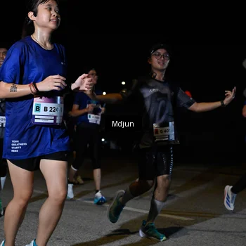 Runner Photo 7465942
