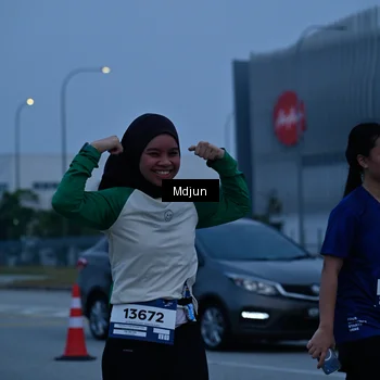 Runner Photo 7466000