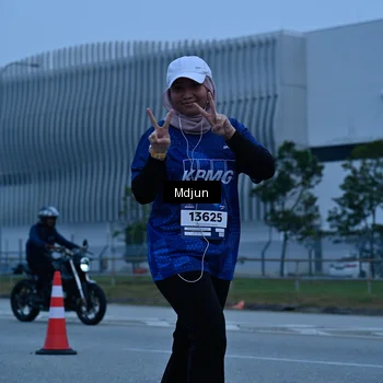 Runner Photo 7466006