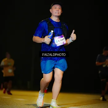Runner Photo 7466040