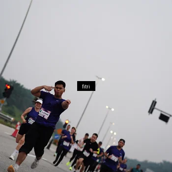 Runner Photo 7466076