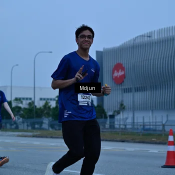 Runner Photo 7466087