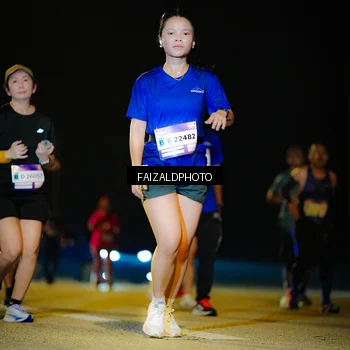 Runner Photo 7466091