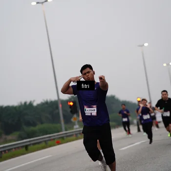 Runner Photo 7466128