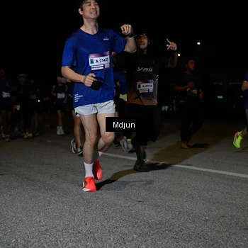 Runner Photo 7466130