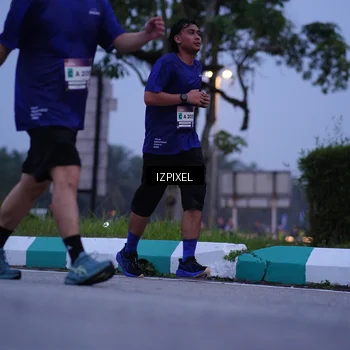 Runner Photo 7466136