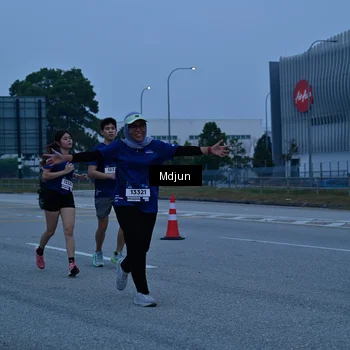 Runner Photo 7466140