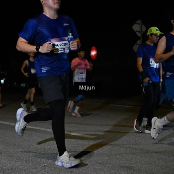 Runner Photo 7466146