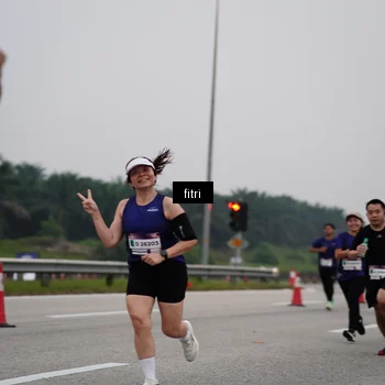 Runner Photo 7466153